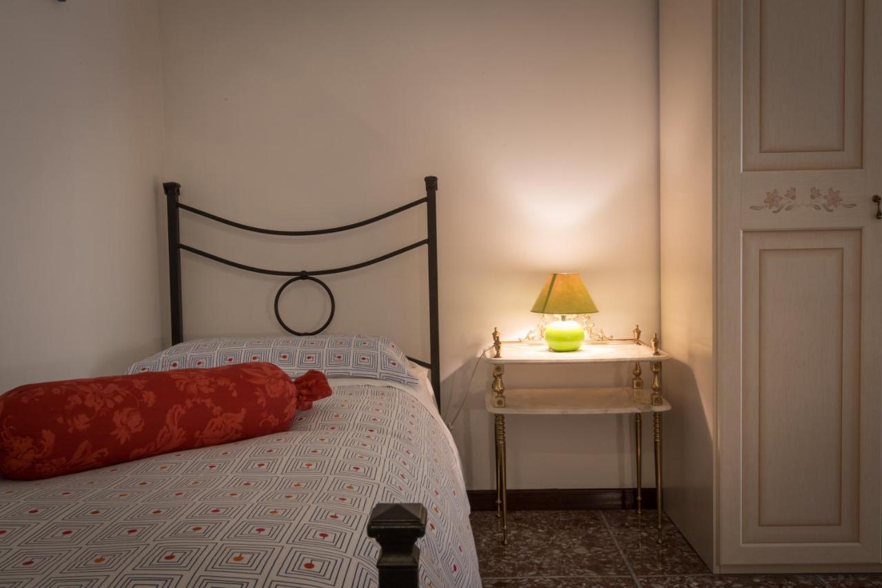 Apartment Center Of Rome Near Vatican And Trastevere Garage Included In The Price Top Place For Jubilee Apartment Rom