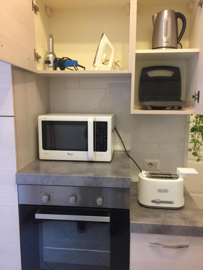 Apartment Center Of Rome Near Vatican And Trastevere Garage Included In The Price Top Place For Jubilee Apartment